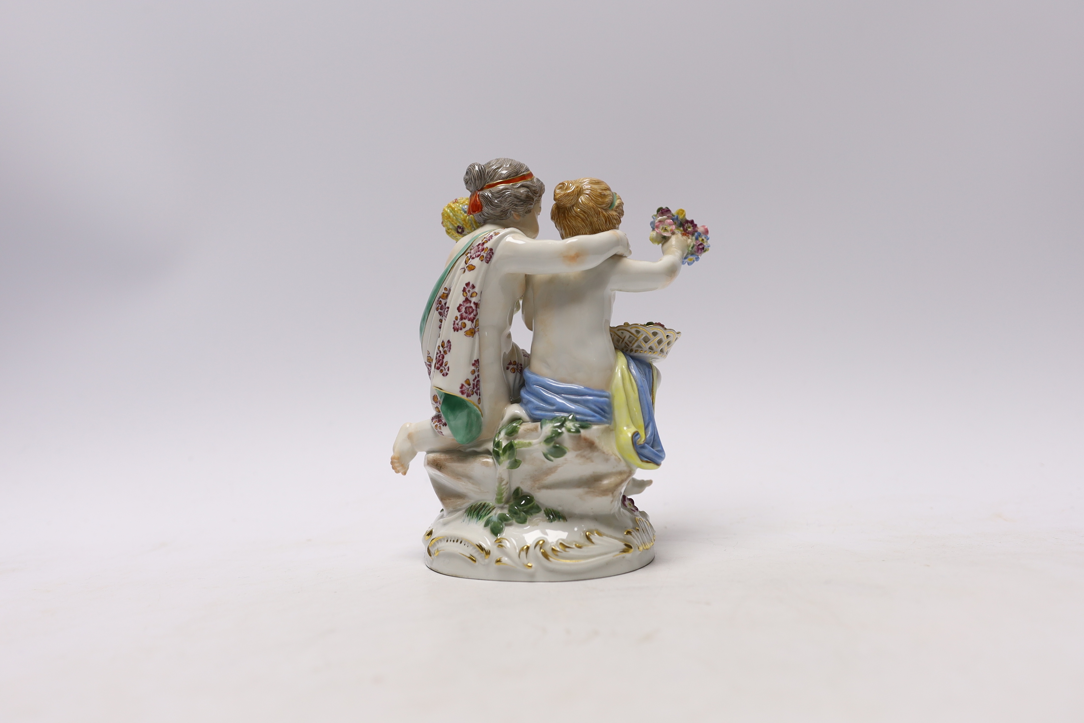 A Meissen flower group, emblematic of the seasons, 14.5cm high